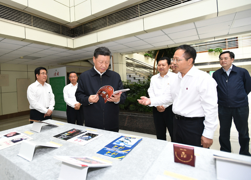 8月19日至22日，中共中央總書記、國家主席、中央軍委主席習近平在甘肅考察。這是21日下午，習近平在讀者出版集團有限公司考察。